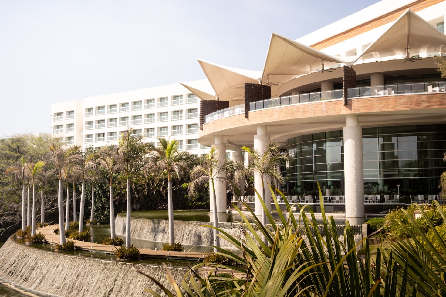 Exploring the Benefits of Wellness Hotels